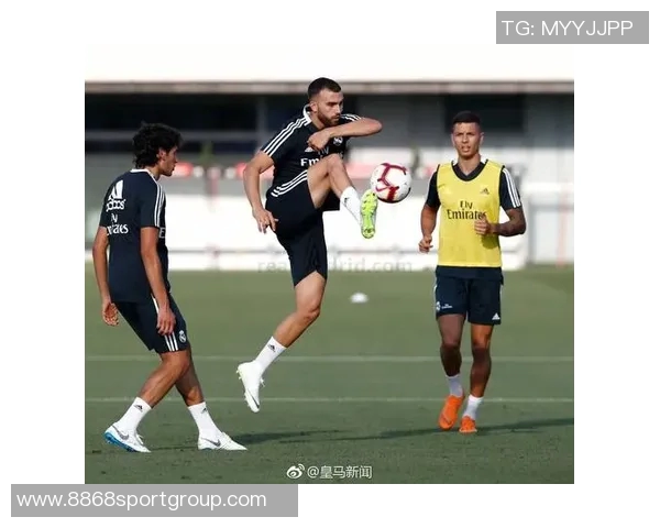 再集结时刻拉米罗带领球队开启新赛季首堂训练课 再集结时刻拉米罗带领球队开启新赛季首堂训练课