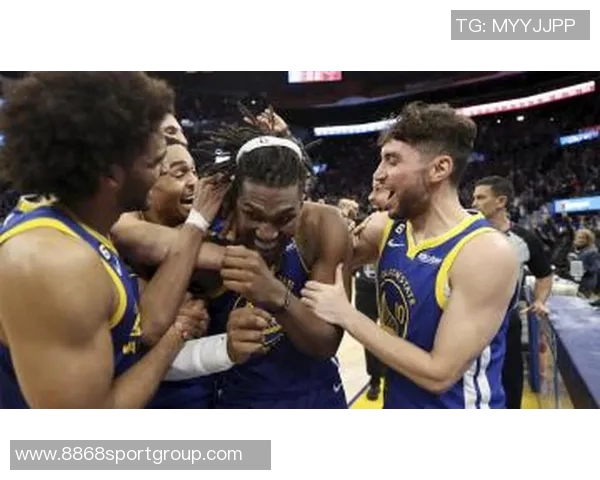 卢尼半场表现出色高效6中4贡献8分3篮板2助攻依然是卢姥爷