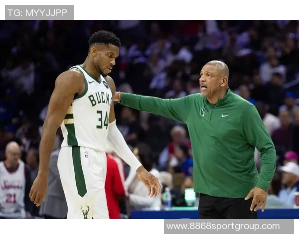 帕金斯揭示字母哥内心挣扎雄鹿默契应对却装作无知