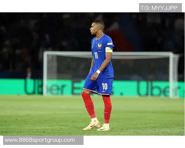 姆巴佩缺阵法国队面临队长与进攻体系重建的挑战与压力 姆巴佩缺阵法国队面临队长与进攻体系重建的挑战与压力